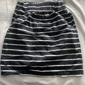 DYNAMITE skirt with pockets